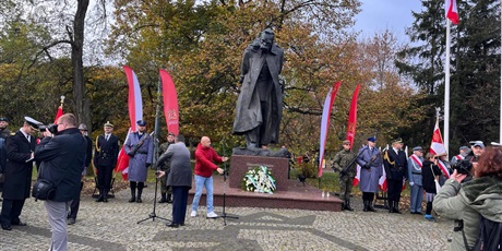 Powiększ grafikę: Pomnik Józefa Piłsudskiego