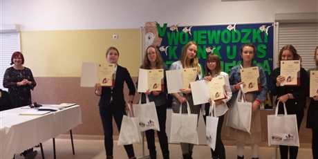 Sukces naszych uczennic w konkursie polonistycznym.