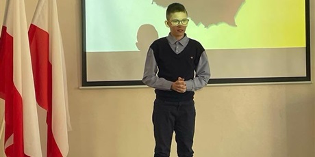 Powiększ grafikę: miedzyszkolny-konkurs-recytatorski-611025.jpg