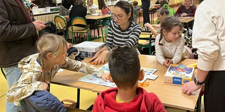 Powiększ grafikę: popoludnie-z-planszowkami-656220.jpg