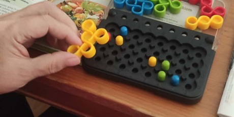 Powiększ grafikę: wolontariusze ze szkoły u Seniorów