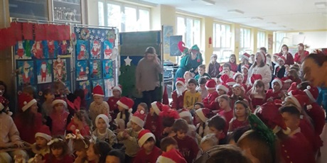 Powiększ grafikę: zaczarowana-choinka-2025-662071.jpg