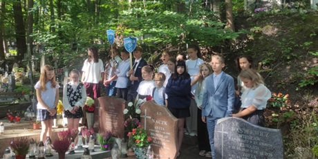 Powiększ grafikę: znicz-dla-westerplatczyka-2025-638192.jpg